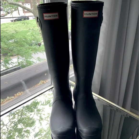 Hunter tall rain boot - Picture 2 of 4
